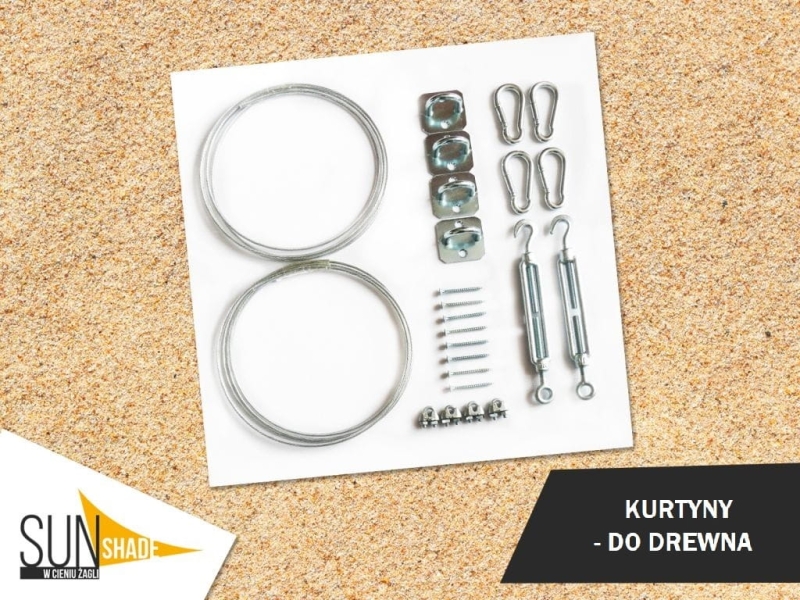 Installation kit for garden curtains to wood: steel cables, turnbuckles, clamps, carabiners and brackets.