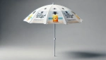 Parasol publicitaire blanc avec imprimé boissons tropicales, idéal pour la plage ou la terrasse d'un restaurant.