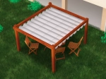 Οριζόντιο ρωμαϊκό στόρι premium Decor 3x4 σε αυτοστήρικτη ξύλινη πέργκολα με σετ έπιπλα κήπου στο γρασίδι.