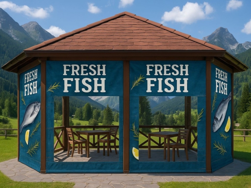 Cerada za terasu s tiskom Fresh Fish, navlaka za sjenicu s prozorima i reklamnim motivom izrađena po mjeri.
