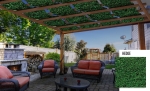 Zonwerende strook voor prieel met heg-opdruk, gemonteerd op een houten pergola boven terrasmeubilair.