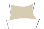 Premium vanntett solseil 2x2 m i beige farge, montert på fire monteringsstolper.