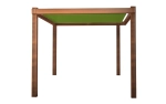 Waterproof retractable garden sail 2.5x4 m in green, mounted on a wooden pergola structure.