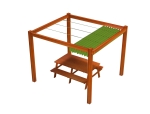Οριζόντια ρωμαϊκή ρολέτα premium Decor 2,5x3 μ. σε πράσινο χρώμα σε ξύλινη πέργκολα πάνω από τραπέζι κήπου.