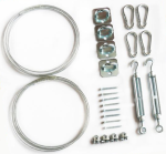 Kit de montaje para toldos vela correderos en madera: cables de acero, mosquetones, tornillos, soportes y tensores.